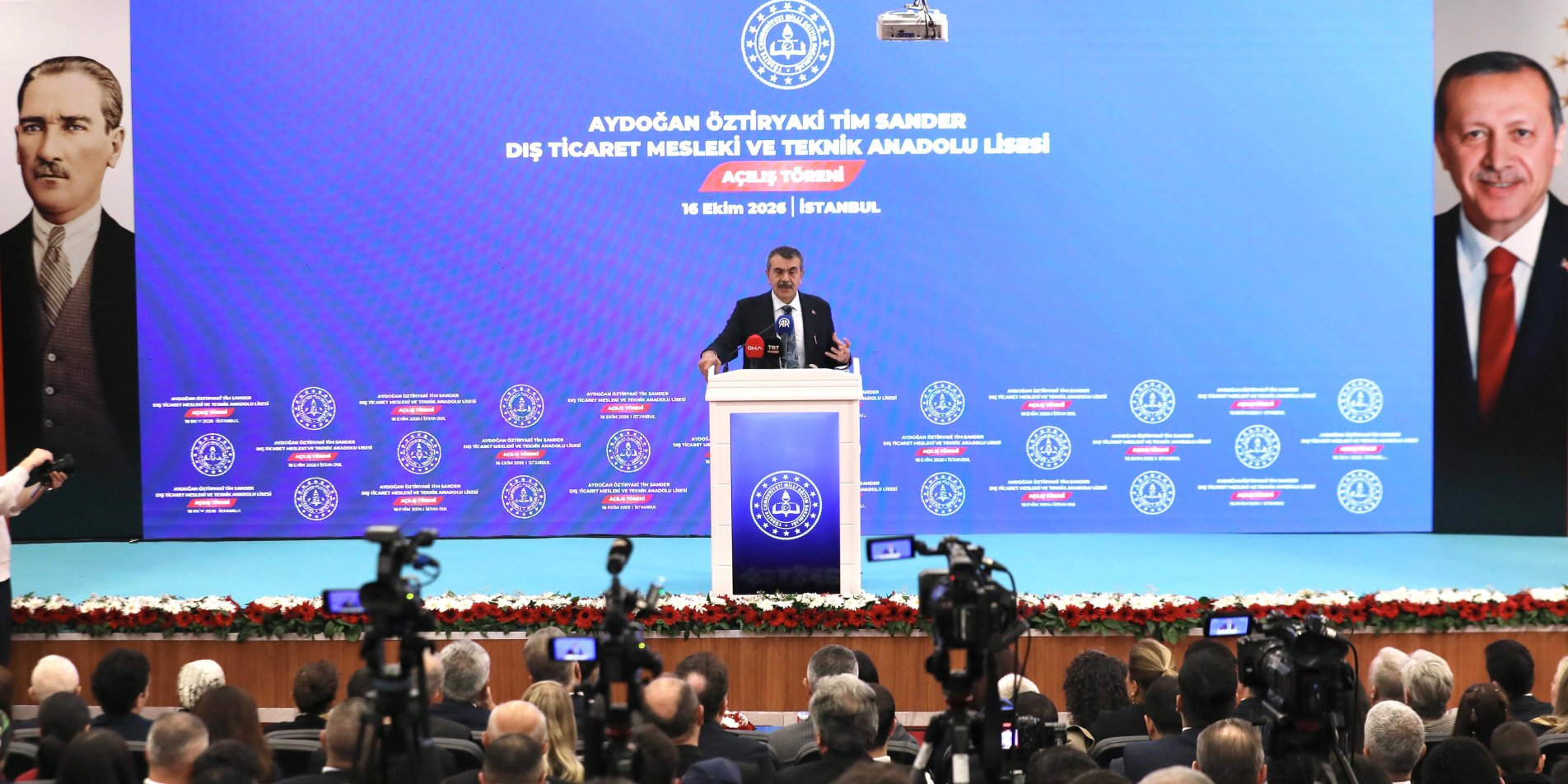 Milli Eğitim bakanı yusuf tekin Dış Ticaret temalı Meslek Lisesinin açılışına Katıldı