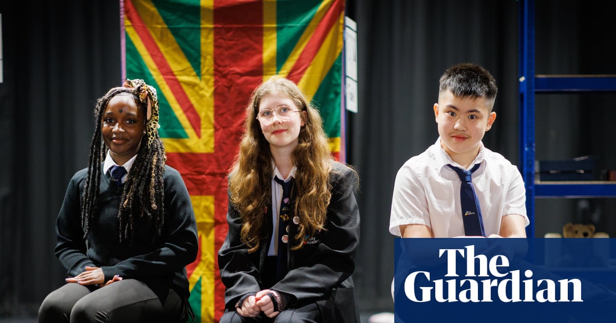 Bristol Old Vic tiyatroyu sınıflara taşıyarak sanat krizine çözüm arıyor