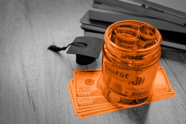 Mahkeme kararıyla natüropatik tıp programı öğrencilerine yüksek federal kredi imkânı genişletildi