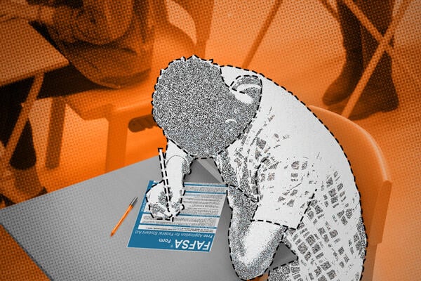 ABD Adalet Bakanlığı Üniversite Yardım Dolandırıcılığı Yapan Şebekeye Operasyon Düzenledi