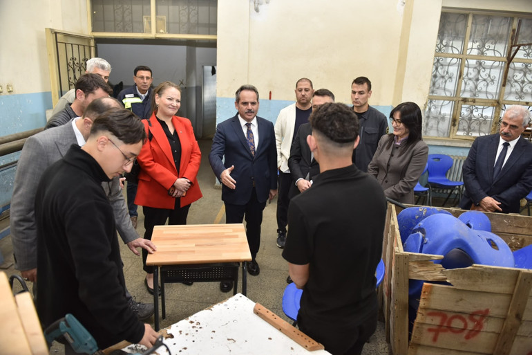 Mamak'ta Mesleki ve Teknik eğitim ile iş dünyası iş birliği çalışmaları sürüyor