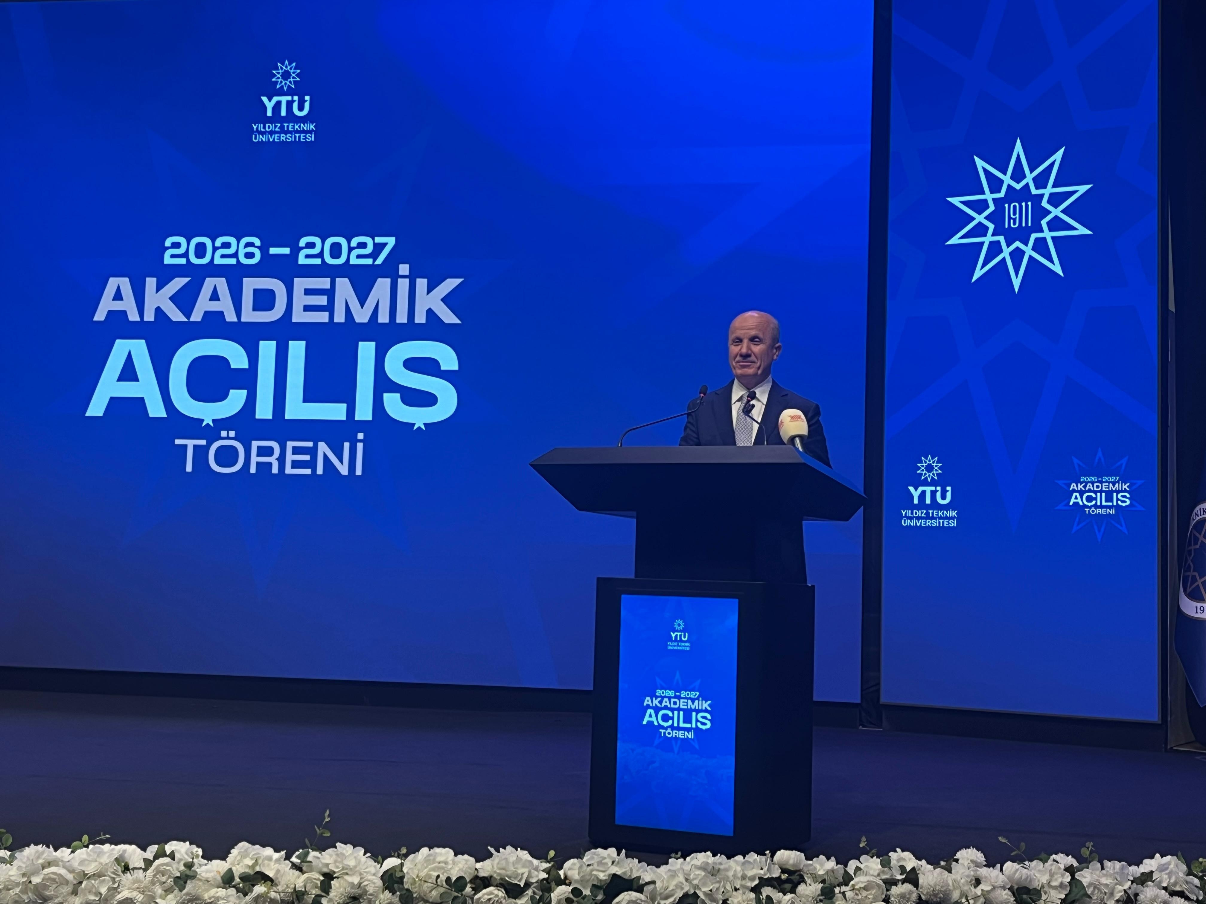 YÖK başkanı erol özvar en az iki türk Üniversitesinin ilk 100'e girmesini hedefliyor