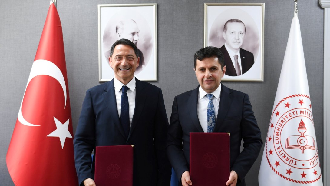 MESLEKİ eğitim ile otomotiv sektörü arasında iş birliği protokolü imzalandı