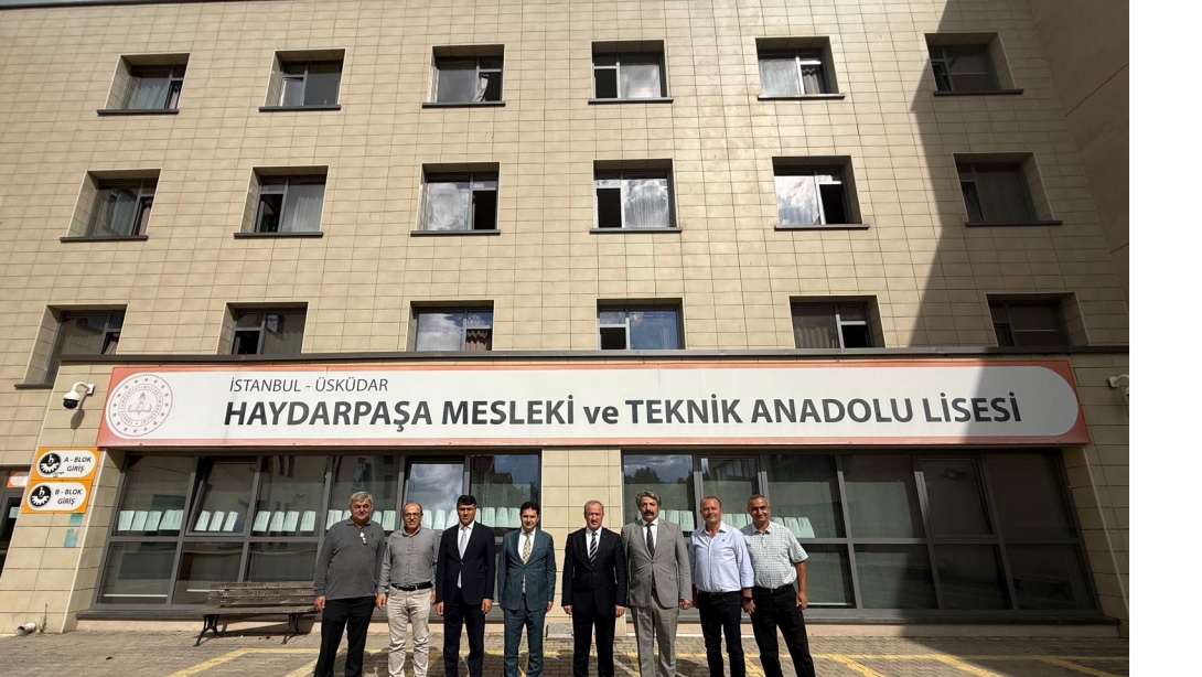 Mesleki ve Teknik eğitim genel müdür vekili salih kaygusuz İstanbul'da okul ziyaretleri gerçekleştirdi
