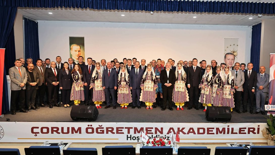 Çorum'da öğretmen akademileri açılış programı buharaevler kültür merkezi'nde yoğun katılımla gerçekleştirildi