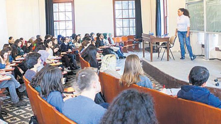 YÖK başkanı özvar'ın çoktan seçmeli sınav eleştirisine akademiden geniş destek geldi