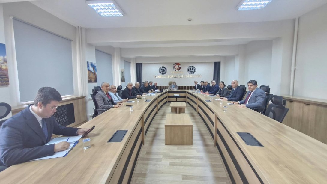 Çorum'da yeni Eğitim Öğretim Yılının ilk Haftası birim amirleri toplantısında Değerlendirildi